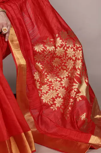 Red onam special raw silk zari weaving work saree