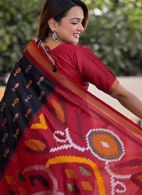 Black art silk  woven saree 3