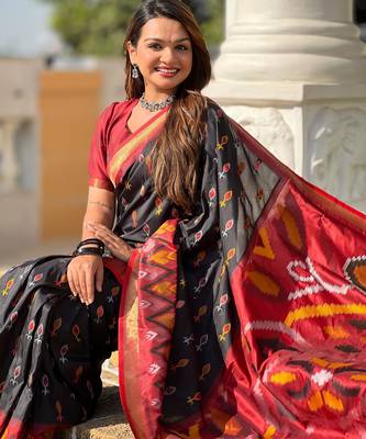 Black art silk  woven saree 5