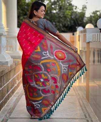 Hot pink art silk  woven saree 3