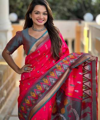 Hot pink art silk  woven saree 4