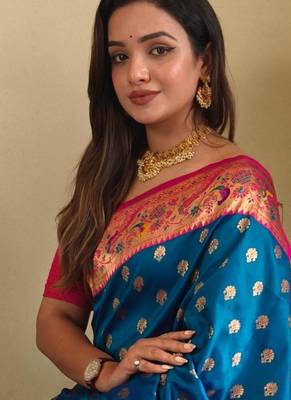 Blue art silk  woven saree 4