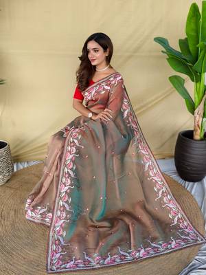 Grey art silk  woven saree 4