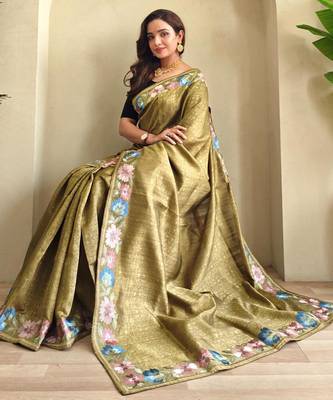 Mehendi art silk  woven saree 3