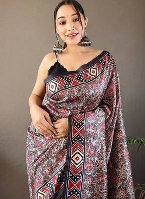 Grey art silk  woven saree 4