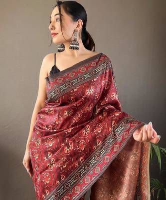 Red art silk  woven saree 3