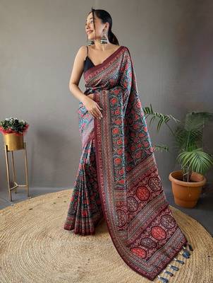 Teal art silk  woven saree 3