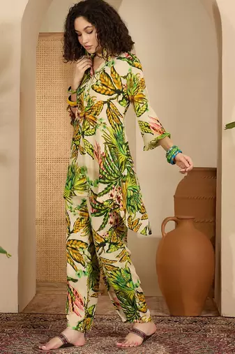 Printed mandarin collar top & trousers co-ords