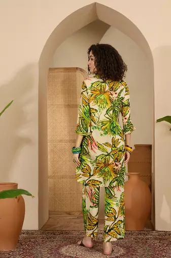 Printed mandarin collar top & trousers co-ords