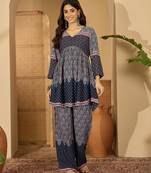 Printed v-neck top & trousers co-ords