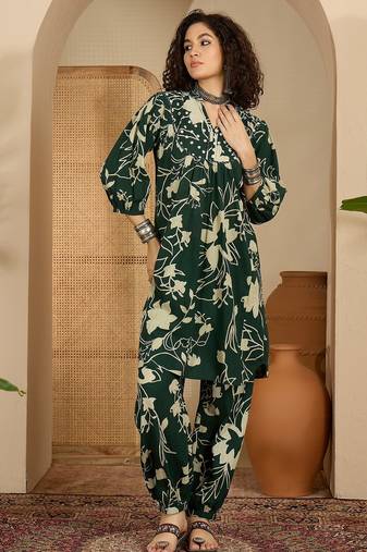 Women green pure cotton printed co-ords