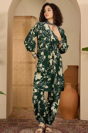 Women green pure cotton printed co-ords