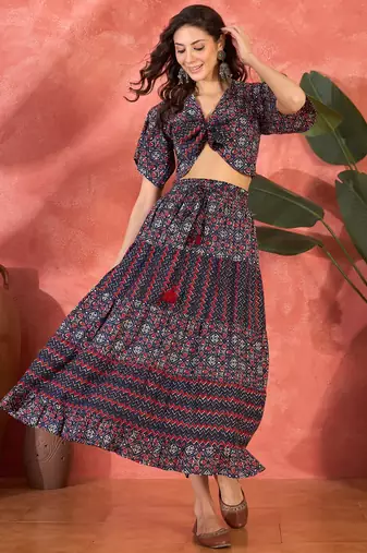 Women printed viscose rayon crop top & skirt co-ord set