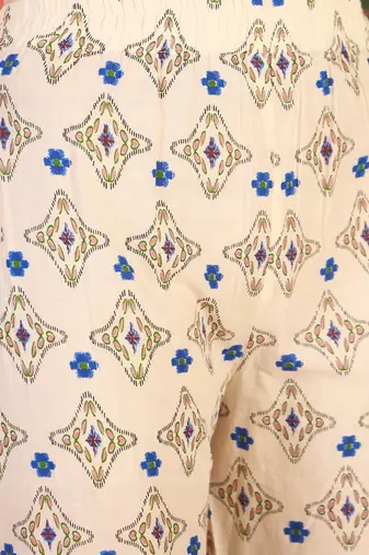 Women white pure cotton printed co-ords