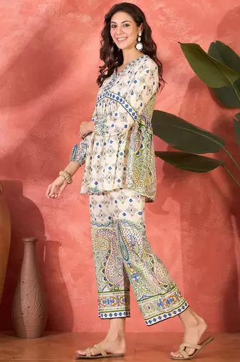 Women white pure cotton printed co-ords