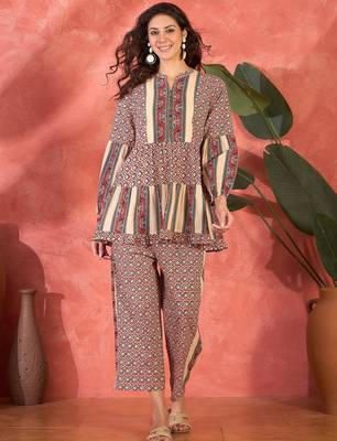 Women red cotton blend top with pant co-ord set 1