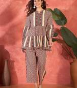 Women red cotton blend top with pant co-ord set