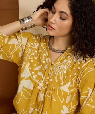 Women yellow pure cotton printed co-ords 3