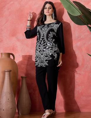 Floral printed round neck tunic & trouser 1