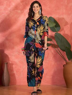 Floral printed v-neck tunic & trouser 1
