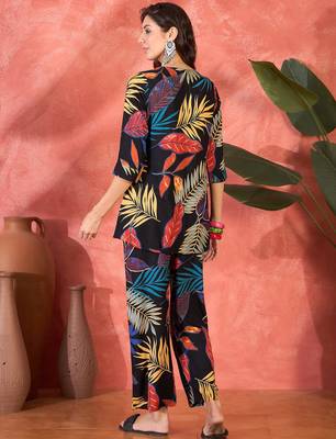 Floral printed v-neck tunic & trouser 5