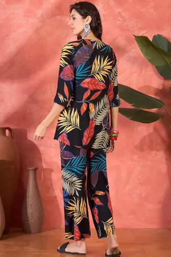 Floral printed v-neck tunic & trouser