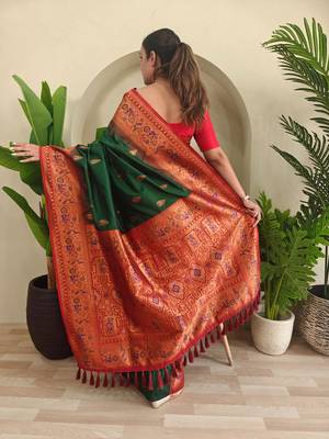 Green art silk  woven saree 3