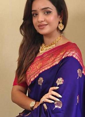 Magenta art silk  woven saree 3