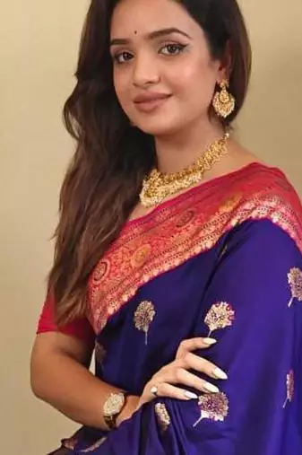 Magenta art silk  woven saree