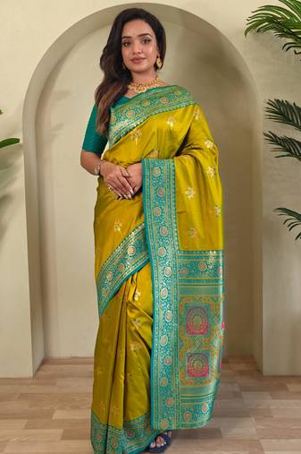 Mehendi art silk  woven saree