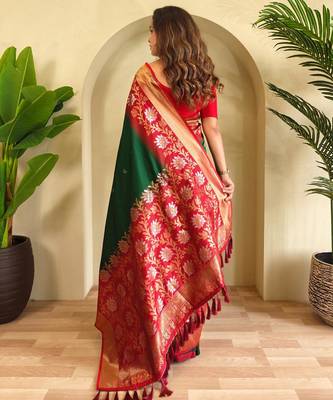 Green art silk  woven saree 3