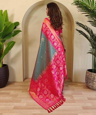Light grey art silk  woven saree 3