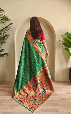 Green art silk  woven saree 3