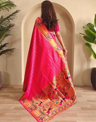 Hot pink art silk  woven saree 3