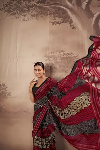 Geometric printed poly mulmul cotton saree for everyday elegance