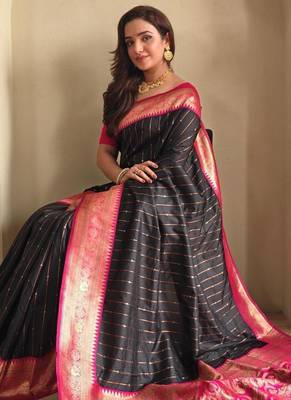 Black art silk  woven saree 4