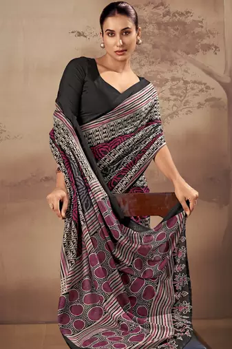 Geometric printed poly mulmul cotton saree for everyday elegance
