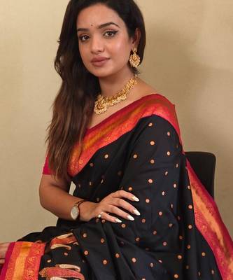 Black art silk  woven saree 3