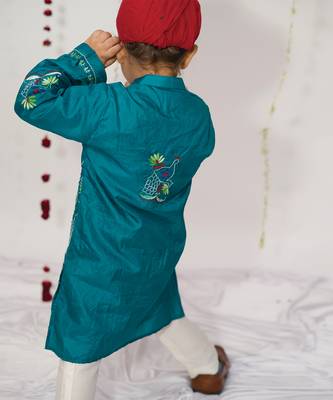 Teal blue embroidered pure silk kurta set 3