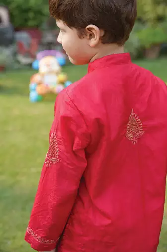 Red embroidered pure silk kurta set