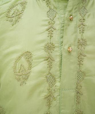 Green embroidered pure silk kurta set 3