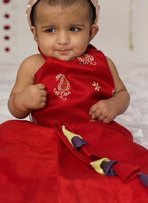 Red embroidered tissue lehenga set 2