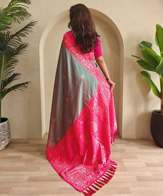 Light green art silk  woven saree 3