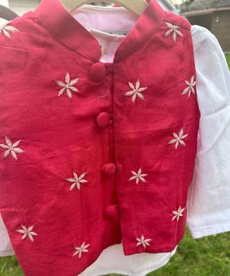 Red embroidered pure chanderi kurta jacket set 2