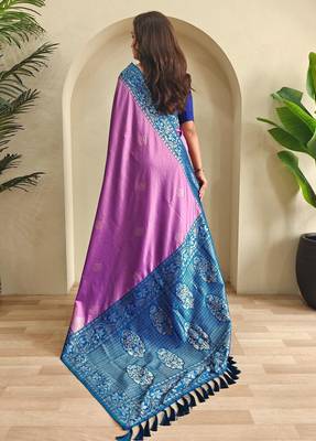 Onion pink art silk  woven saree 3