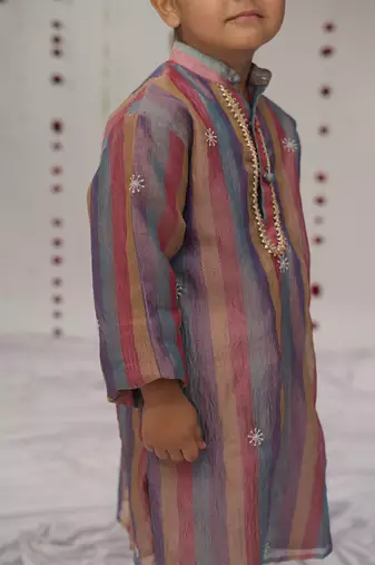Multicolor embroidered tissue kurta set