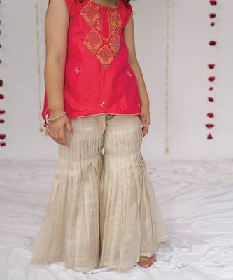 Pink embroidered pure silk sharara set 4