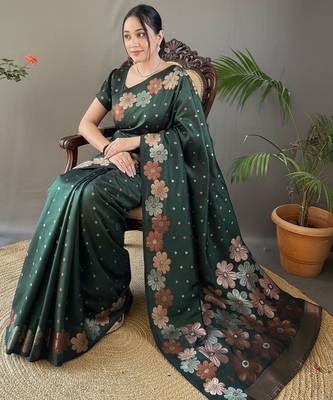 Green art silk  woven saree 4