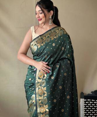 Green art silk  woven saree 3