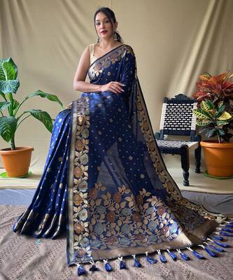 Navy blue art silk  woven saree 3
